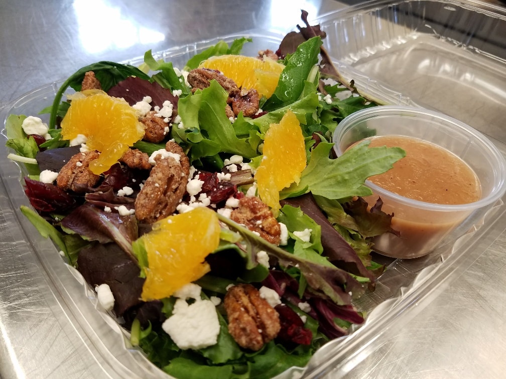 Mixed greends salad with cranberries Mixed greends salad with cranberries